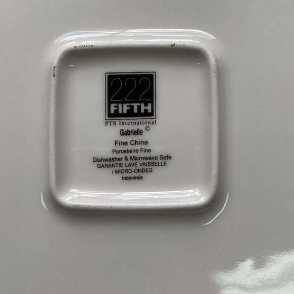 3 piece place setting Porcelain China “Gabrielle” by 222 Fifth - Picture 3 of 6